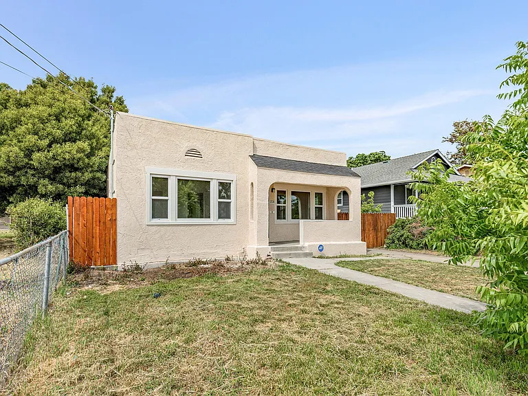 1514 Louisiana St — Photo 25