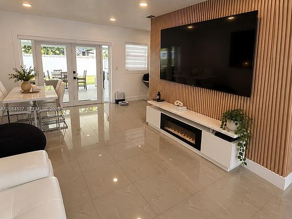 5th image of 12221 SW 188th St