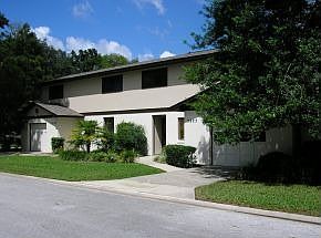 2nd image of 3823 NE 19th Street Cir