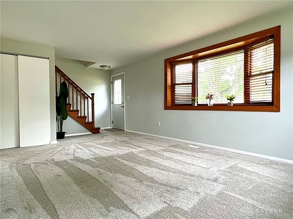 3rd image of 1007 Wollenhaupt Dr