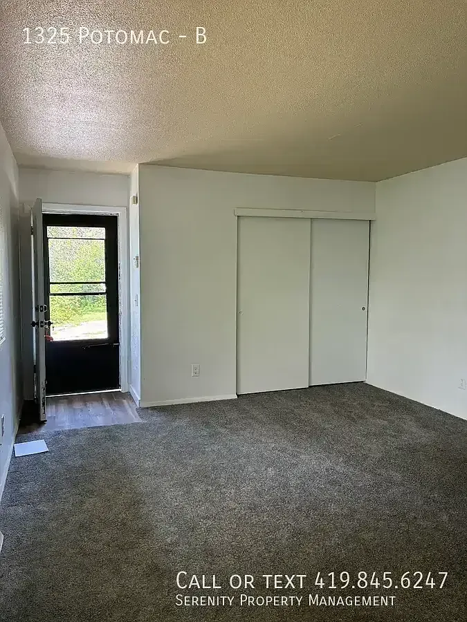 Sunshine & Savings! Bright 2-Bedroom Apartment with Water Included — Photo 2