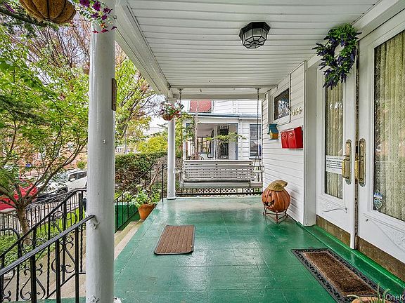 5th image of 455 E 28th Street