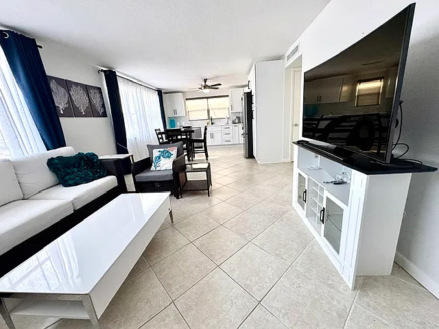 110 Ocean Dr #B — Photo 7
