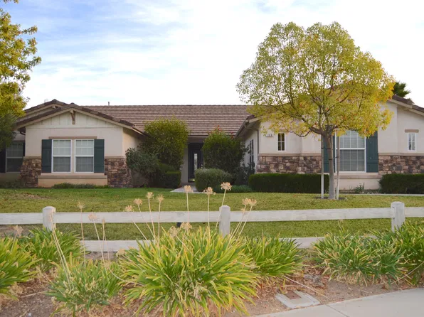 700 River Oaks Dr, Paso Robles, CA 93446