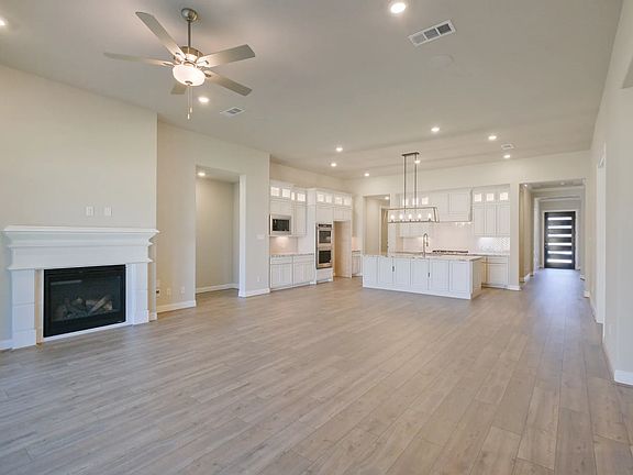 Plan 5039 great room