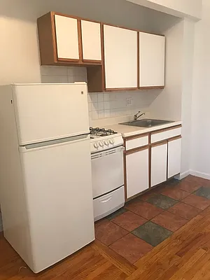 Rented by Bond New York | media 10