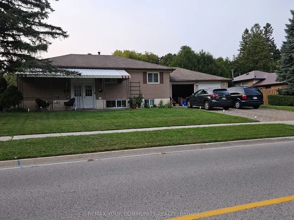 1 Foreht Cres, Aurora, ON L4G 3E7