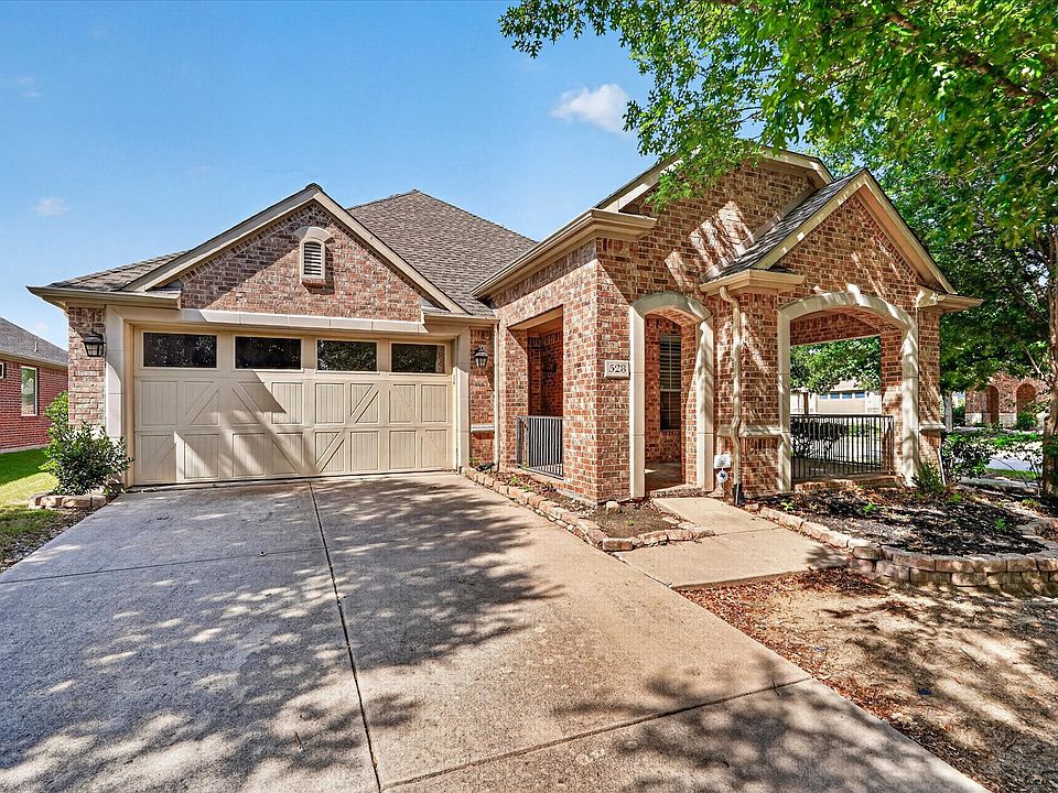 1st image of 528 Birch Valley Ct