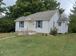916 E Butler St, Olney, IL 62450