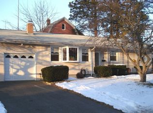 10 Los Angeles Ave, Stratford, CT 06614