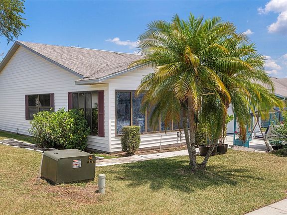 3rd image of 3141 PRAIRIE DUNES CIRCLE W