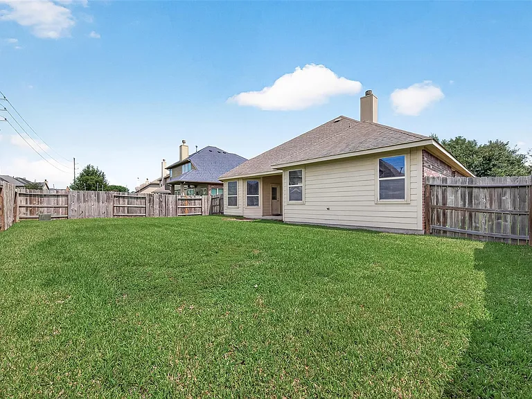 9214 Cavalier Ln — Photo 37