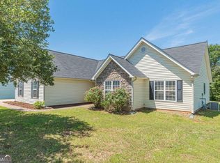10 Mills Lndg, Covington, GA 30016
