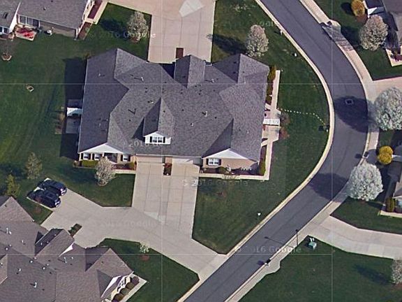 3rd image of 5000 Twin Lakes Cir