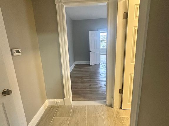 5th image of 172 Glen St #3L