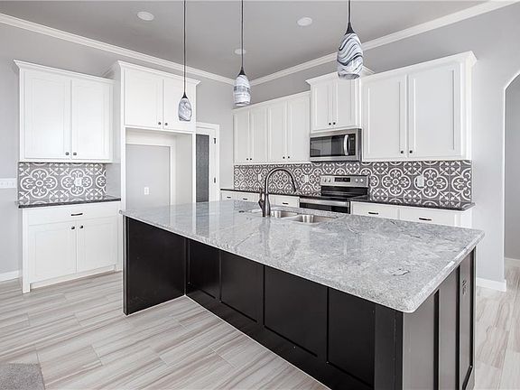 3rd image of 9344 SW 44th Terr