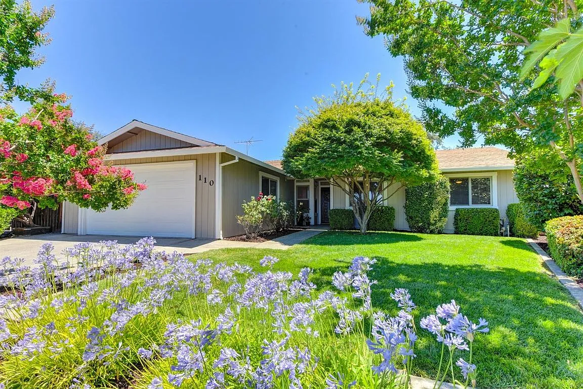 110 Kerr Ct photo 1