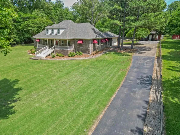 4250 Oak Rd, Bartlett, TN 38135