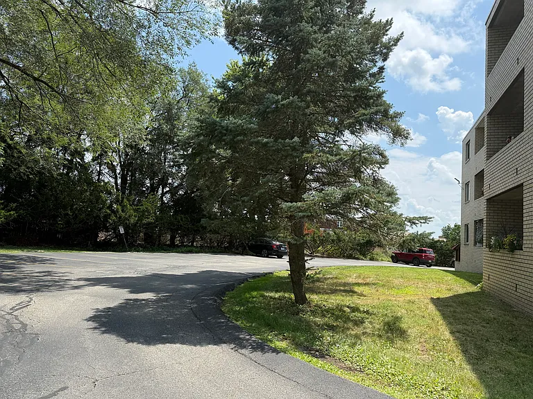 5321 Wolfe Dr #21 — Photo 3