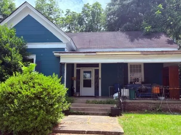 1522 3rd Ave N, Columbus, MS 39701