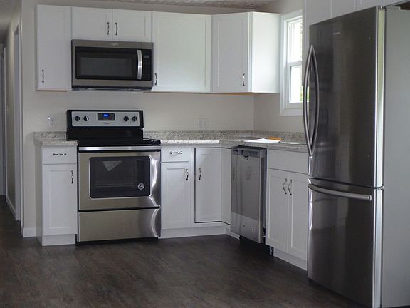 4th image of 1650 Brunner Ave