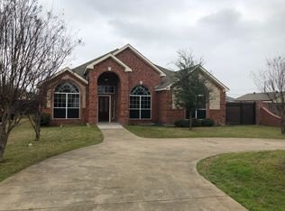 114 Melorine Dr, Grand Prairie, TX 75051