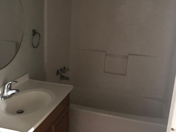 5th image of 873 N Cain St