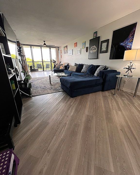 1st image of 300 Columbia Dr #303-1