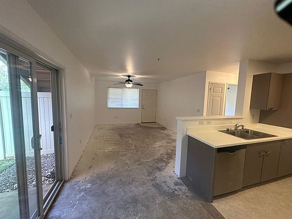 3rd image of 60 Kihalani St #1004
