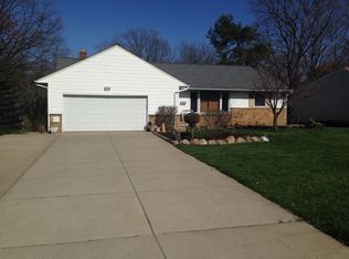 421 Cary Jay Blvd, Richmond Heights, OH 44143