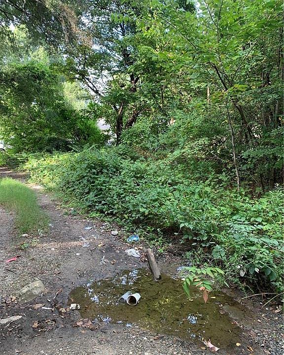 2nd image of 2313 Warwick Ave