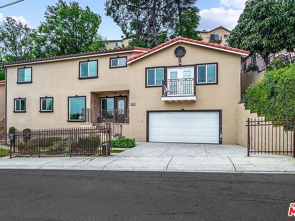 2nd image of 3810 Ramboz Dr