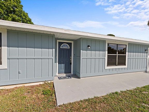 5th image of 667 SE Starfish Avenue