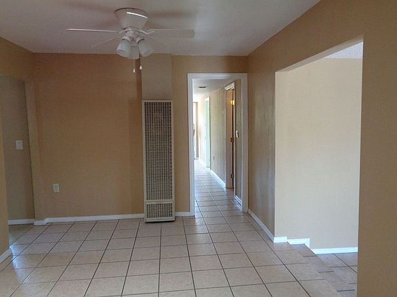 4th image of 975 N Escondido Blvd