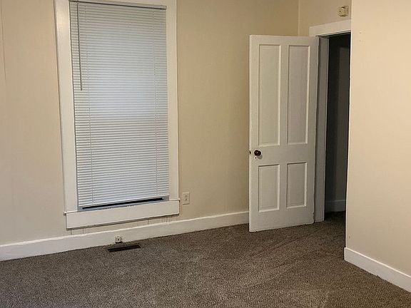 5th image of 28 Lawn St