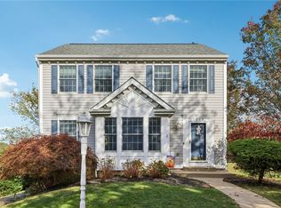 1023 Woodridge Dr, North Strabane, PA