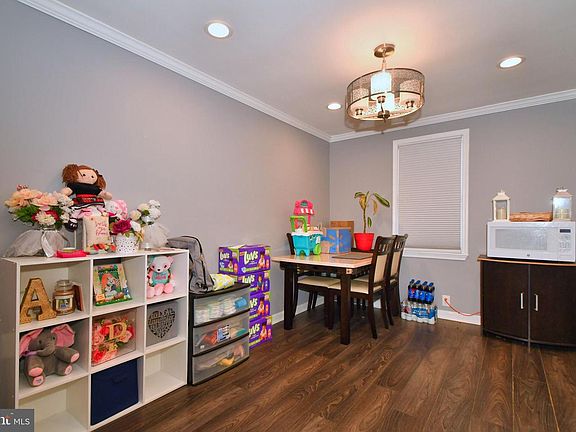 4th image of 7930 Saint Gregory Dr