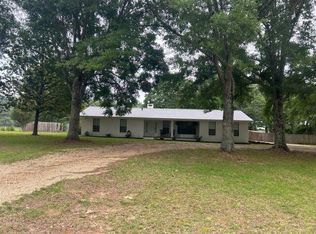216 Shiloh Firetower Rd, Foxworth, MS 39483