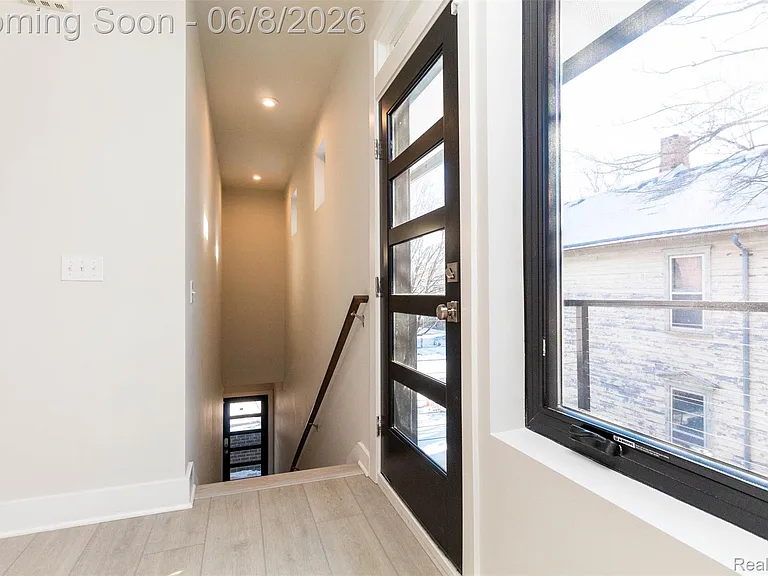 2223 Wabash St — Photo 3