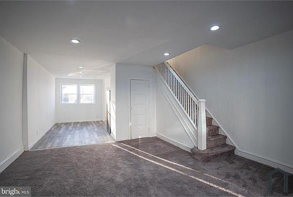 1st image of 6838 Guyer Ave