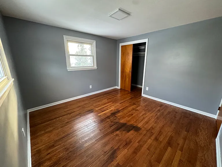 206 Longmeadow Dr — Photo 17