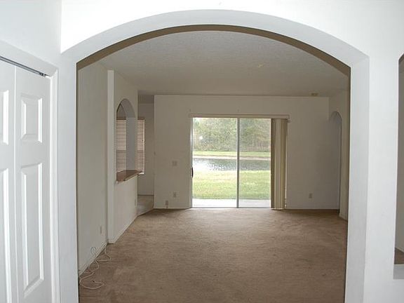 2nd image of 9242 Zincoe Ln