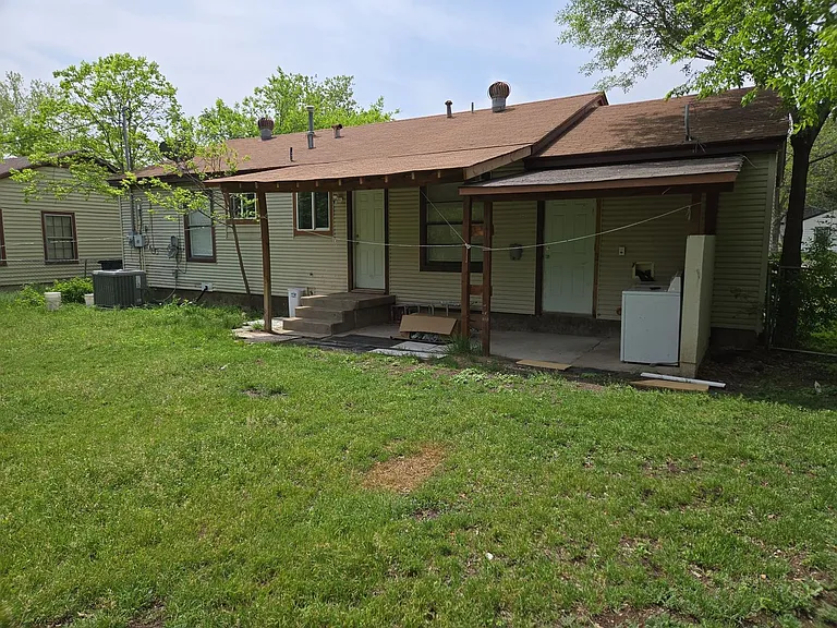 609 Valley Rd — Photo 18