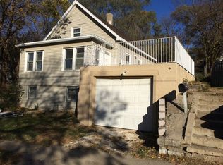 2621 10th St, Sioux City, IA 51105