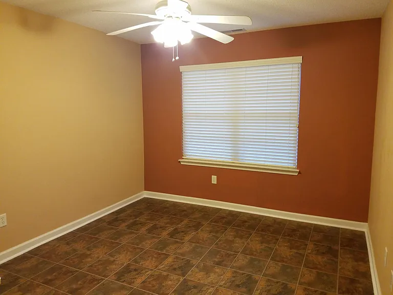115 Creeks End Cir — Photo 17