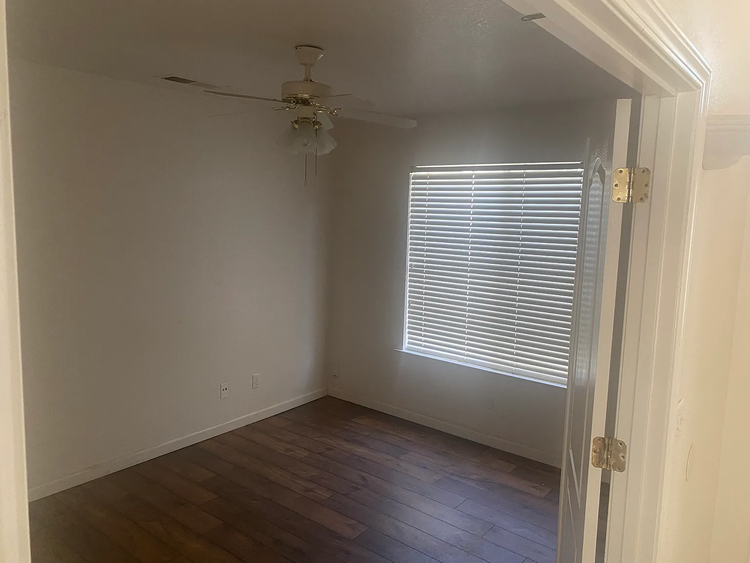 4 bed, 2.5 bath, 1640 sqft, $2,485 — Photo 4