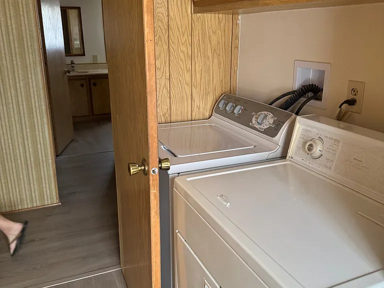 778 Winters Cir — Photo 2