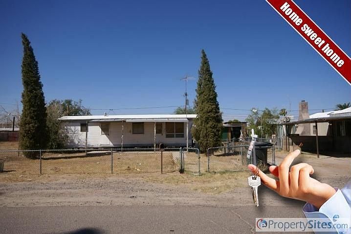 1st image of 134 5th Ave W