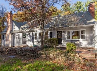 30 Old Meadow Plain Rd, Simsbury, CT 06070