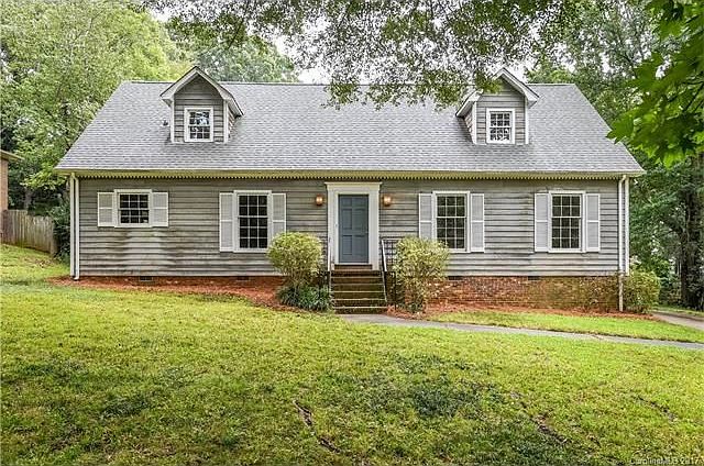 1st image of 6129 Carriagehouse Ln